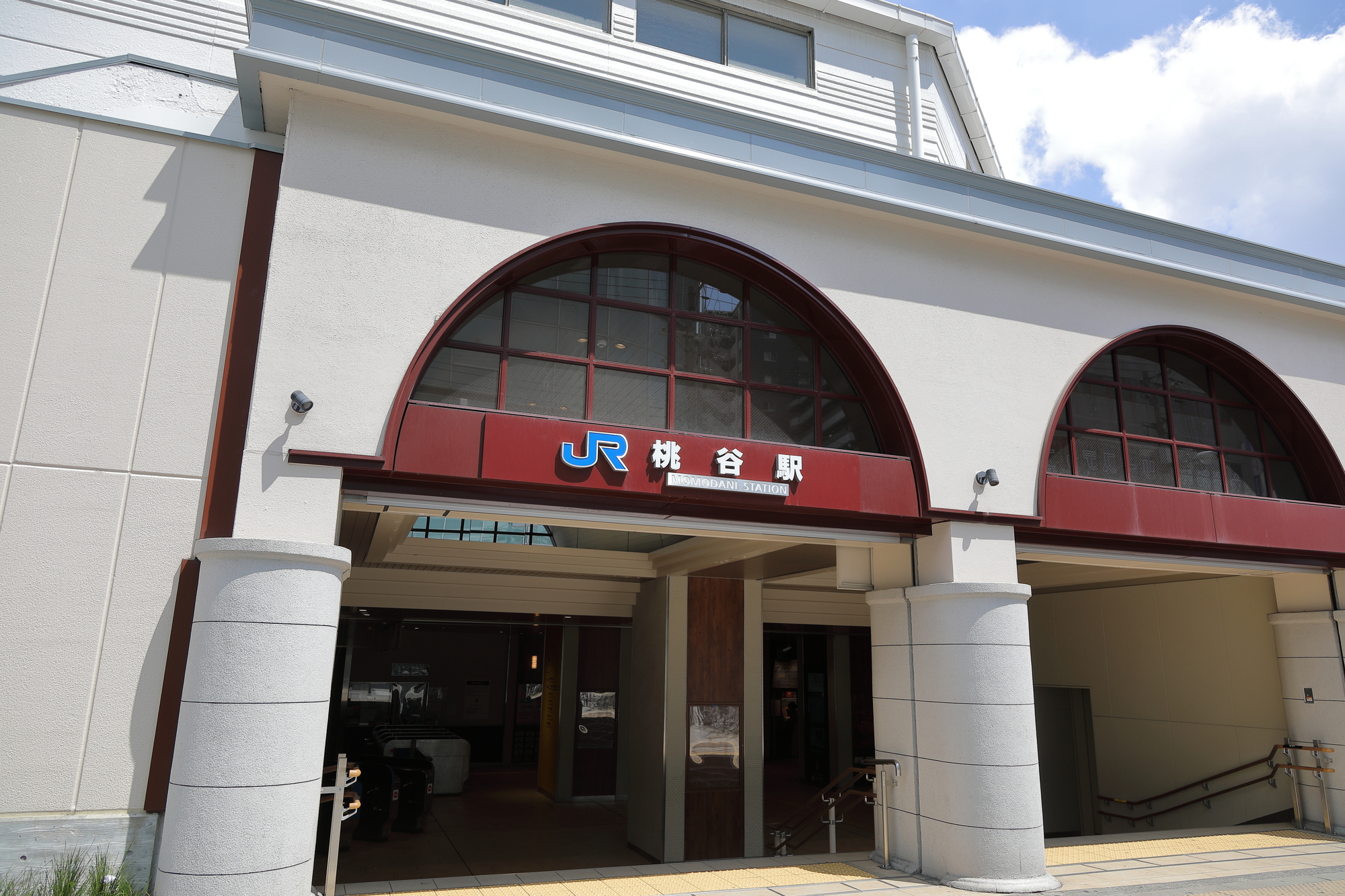JR桃谷駅北口改札より徒歩2分の好立地